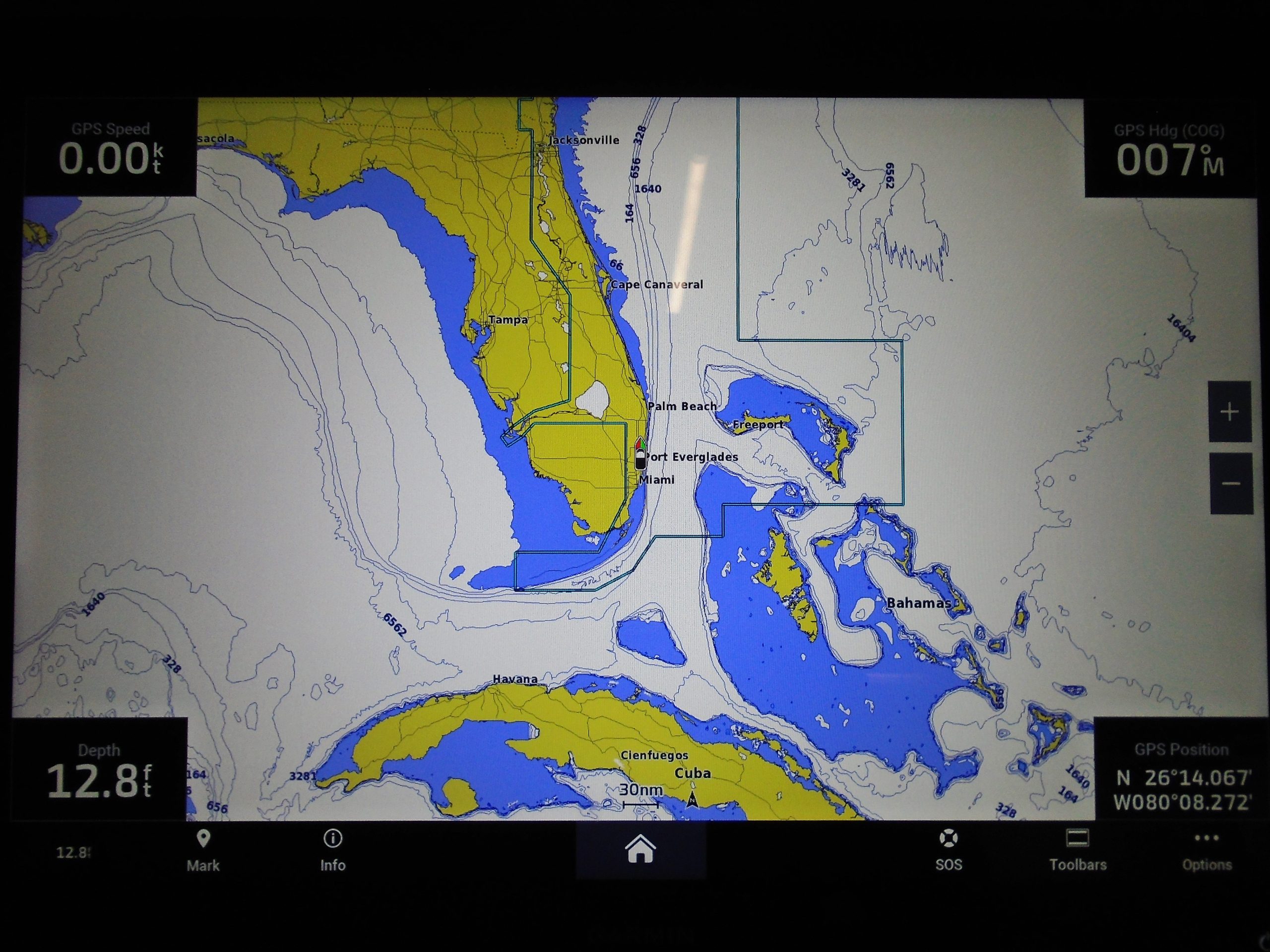 Garmin GPSmap 8617 17